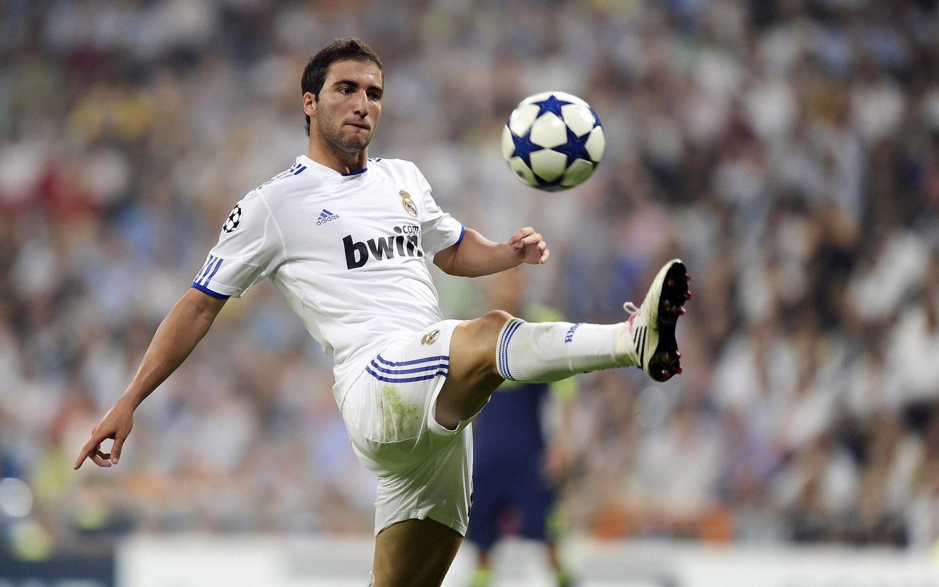 篮网奇兵天降！武切维奇关键先生本色，率队力克步行者