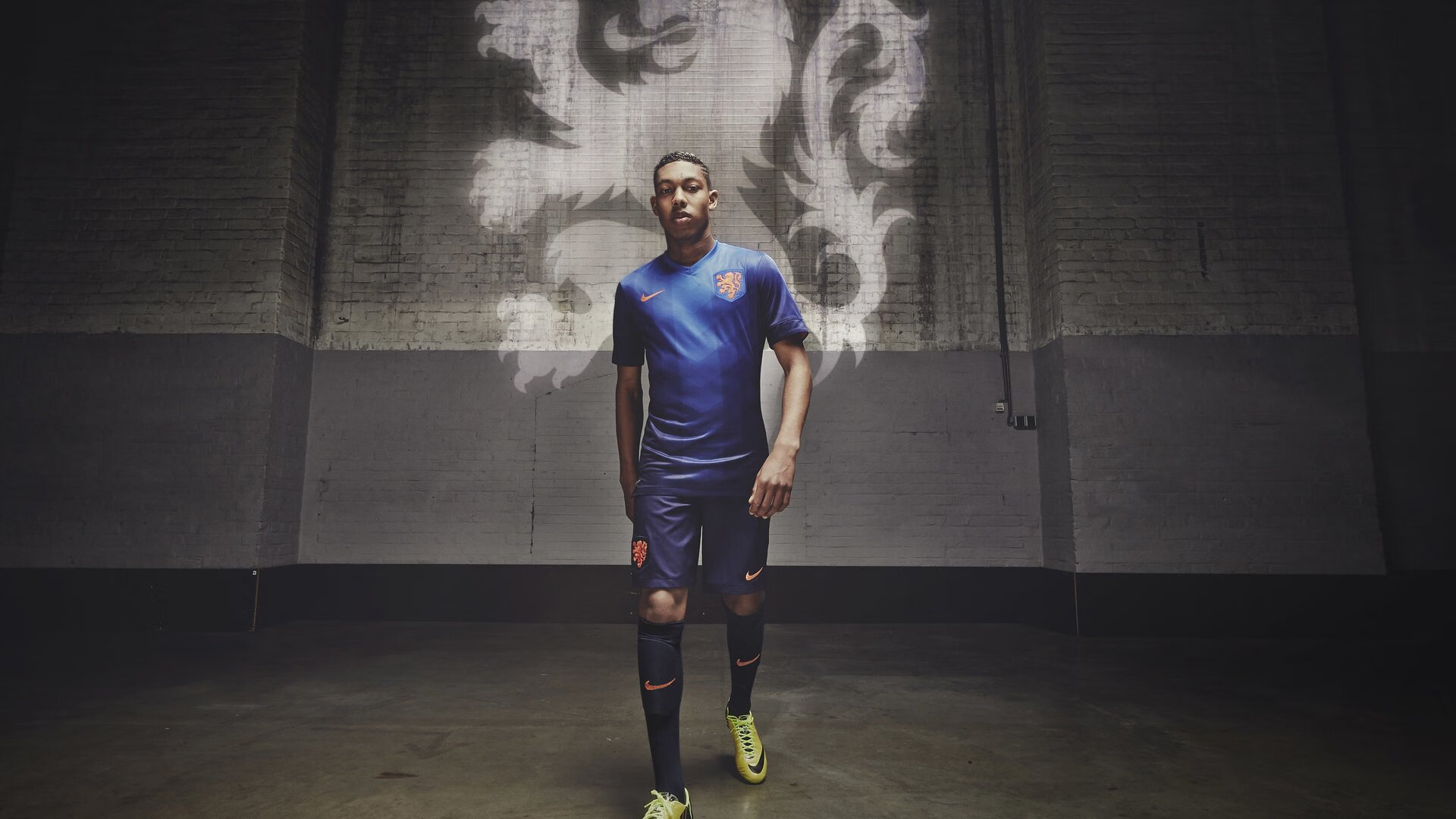 当安菲尔德遇见伯纳乌,利物浦铁血击败南美劲旅,本泽马欧冠半决赛上演王者接管