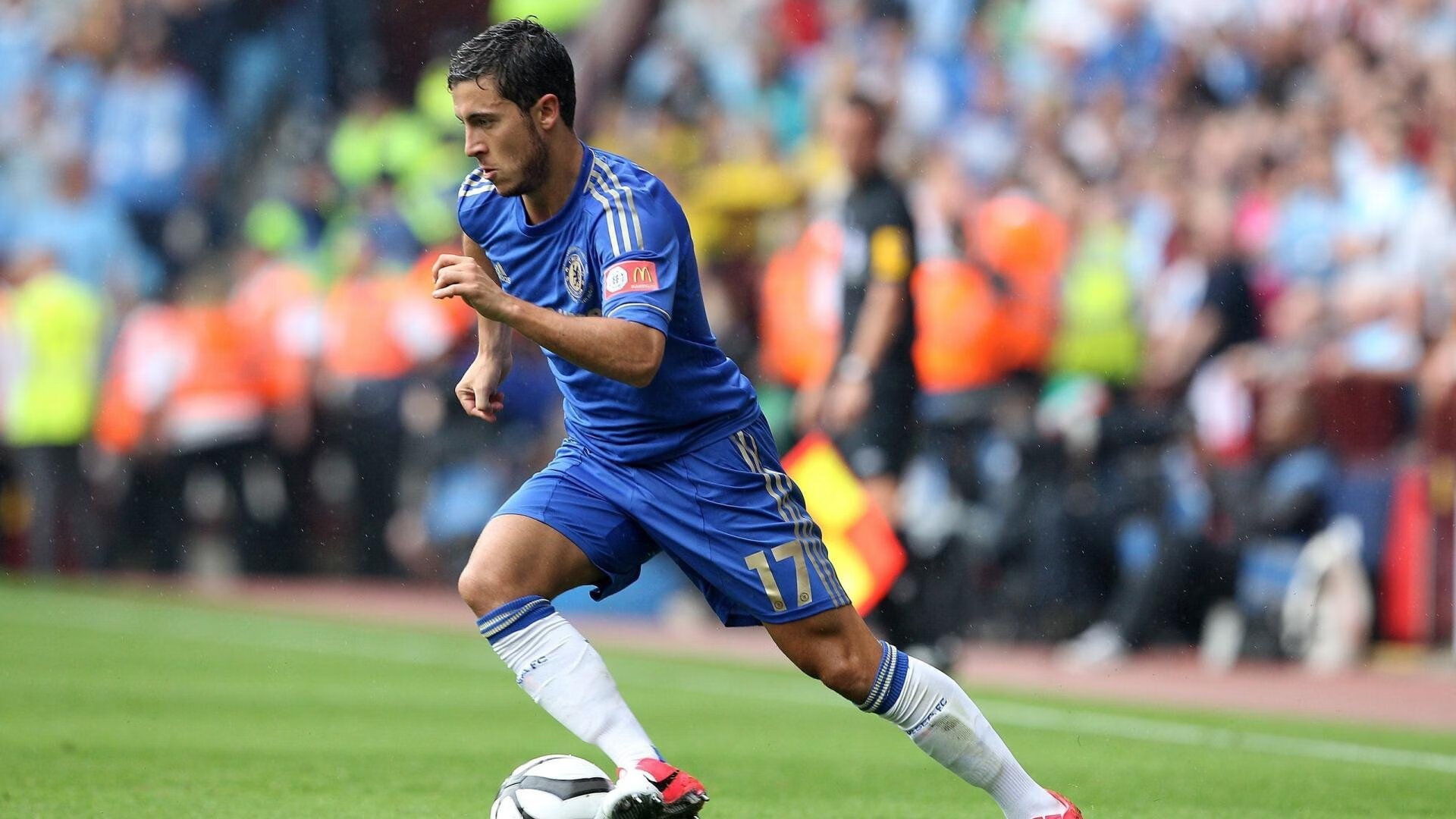 英超争冠之夜，詹姆斯让比赛提前失去悬念