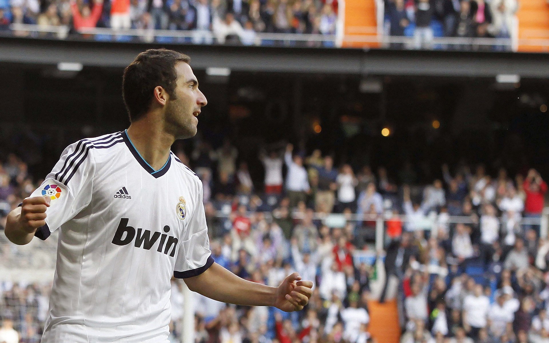 诺坎普的烈焰，戈麦斯点燃巴萨横扫马赛之夜